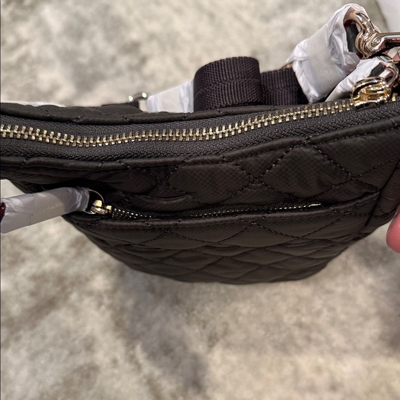 MZ Wallace Crosby Go magnet color NWT - Picture 4 of 4